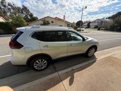 Used 2018 Nissan Rogue SV