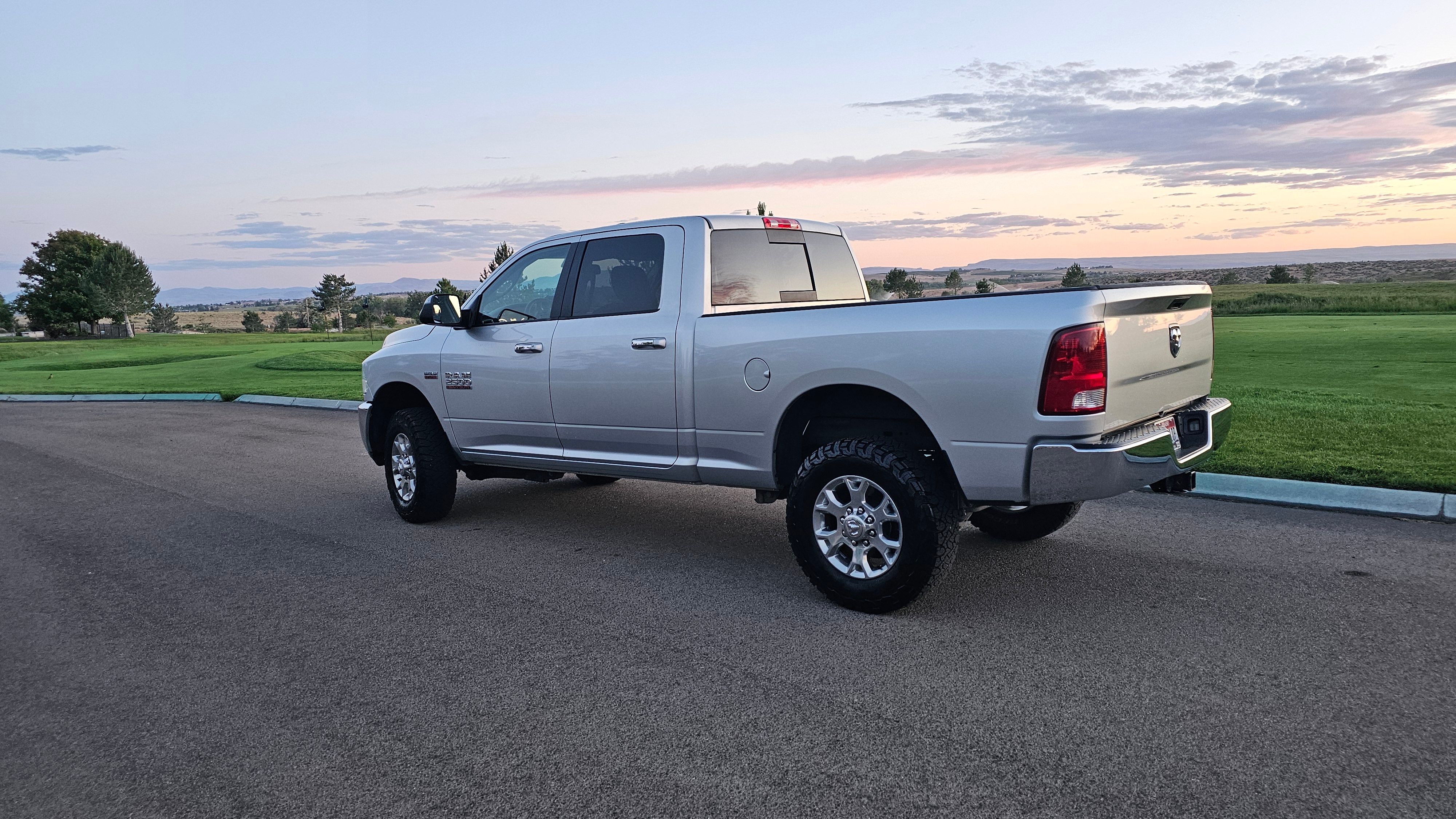 Used 2016 RAM 2500 SLT AWD/4WD image 4