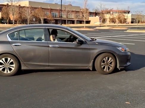 Used 2013 Honda Accord LX image 2