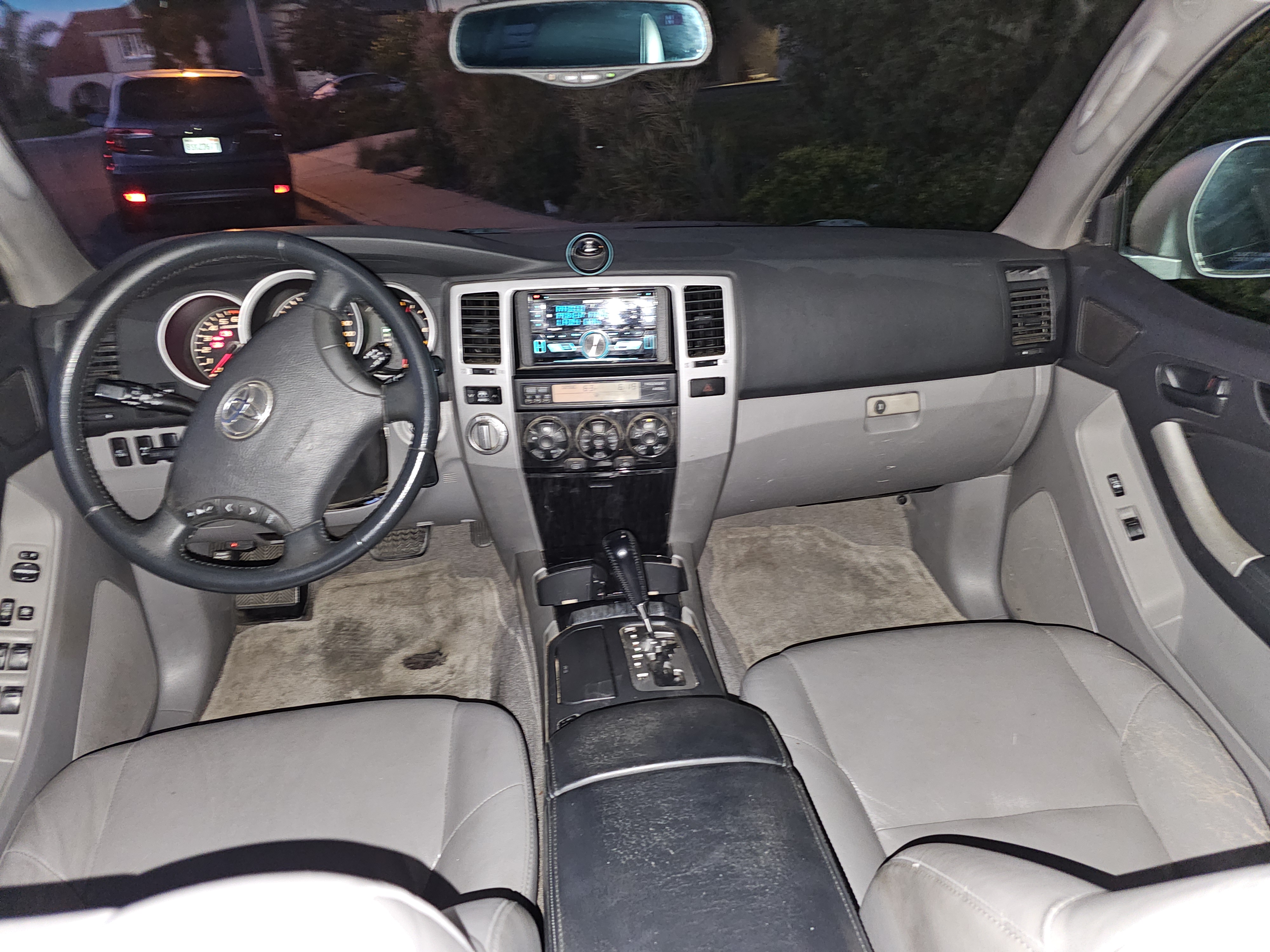 Used 2006 Toyota 4Runner Limited w/ Preferred Accessory Pkg AWD/4WD image 11