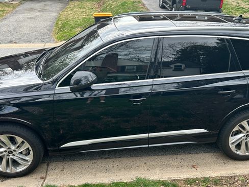 Used 2021 Audi Q7 3.0T Premium Plus image 1