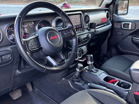 Used 2020 Jeep Gladiator Sport w/ Quick Order Package 24S AWD/4WD image 10