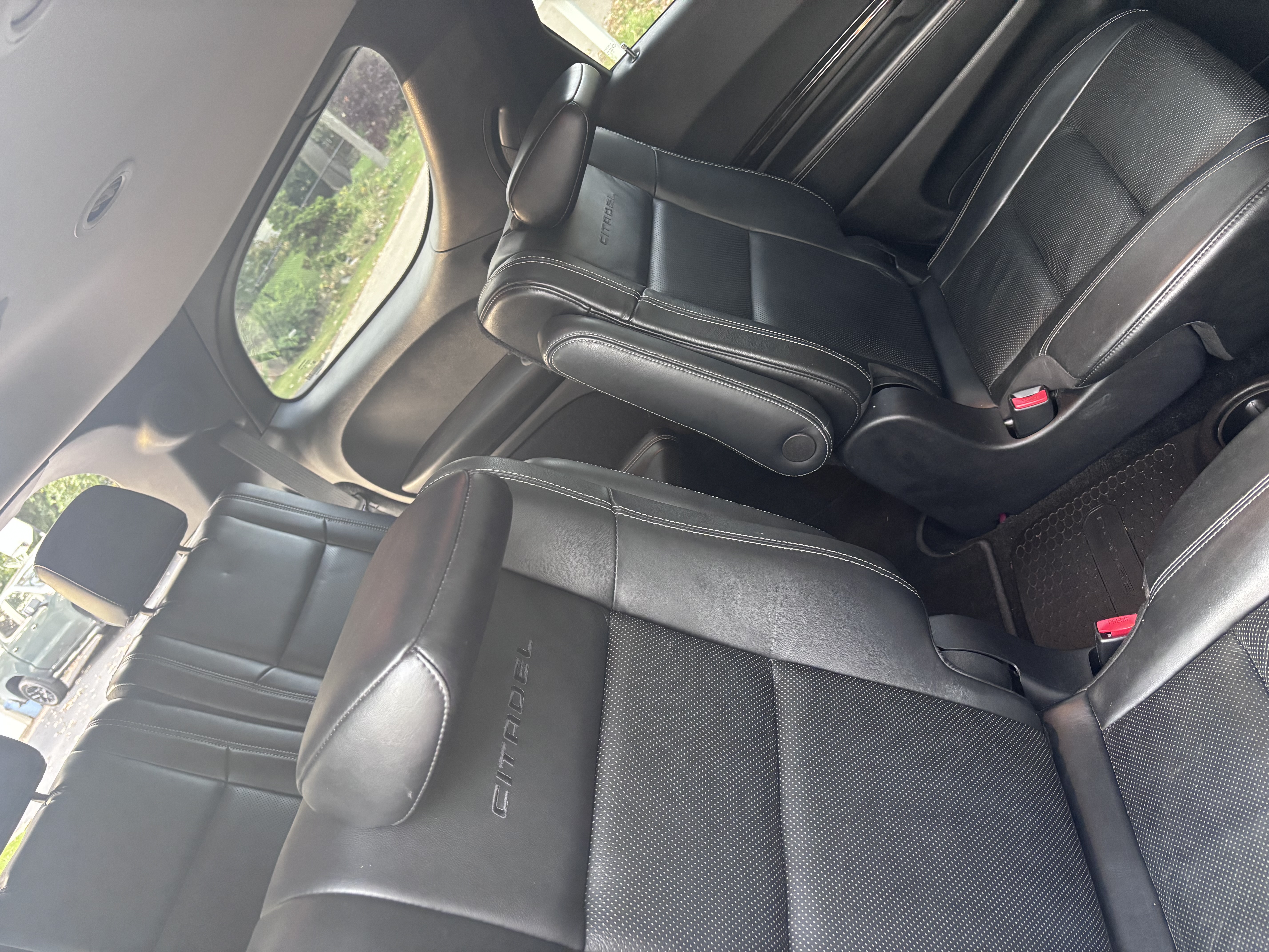 Used 2015 Dodge Durango Citadel w/ Technology Group AWD/4WD image 9