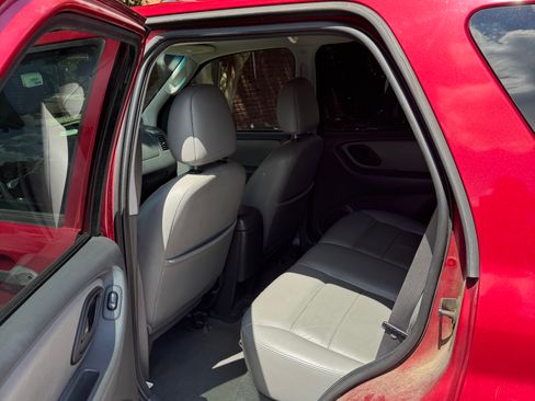 Used 2006 Ford Escape XLT AWD/4WD image 9