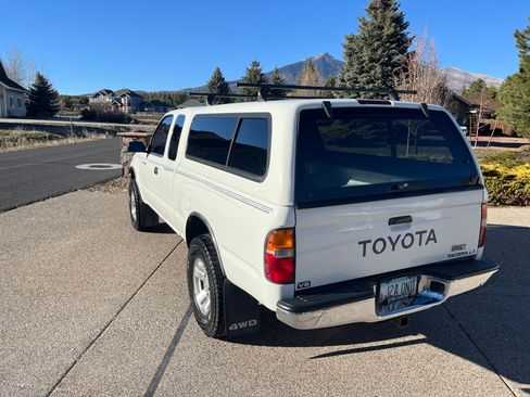Used 1996 Toyota Tacoma 4x4 Xtracab V6 image 4