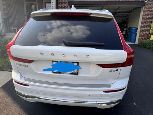 Used 2023 Volvo XC60 B6 Ultimate w/ Protection Package Premier AWD/4WD image 1