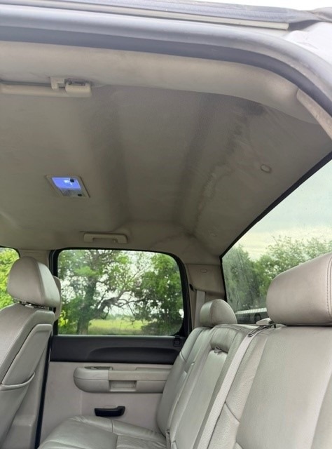 Used 2011 Chevrolet Silverado 2500 LT AWD/4WD image 8