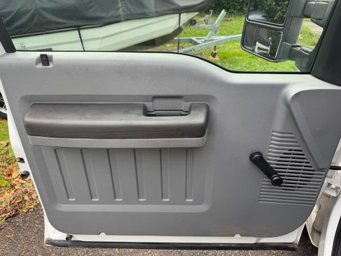 Used 2016 Ford F350 XL w/ XL Appearance Package image 10