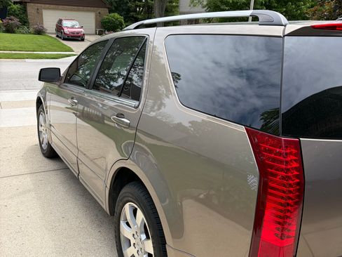 Used 2008 Cadillac SRX w/ Utility Package AWD/4WD image 12