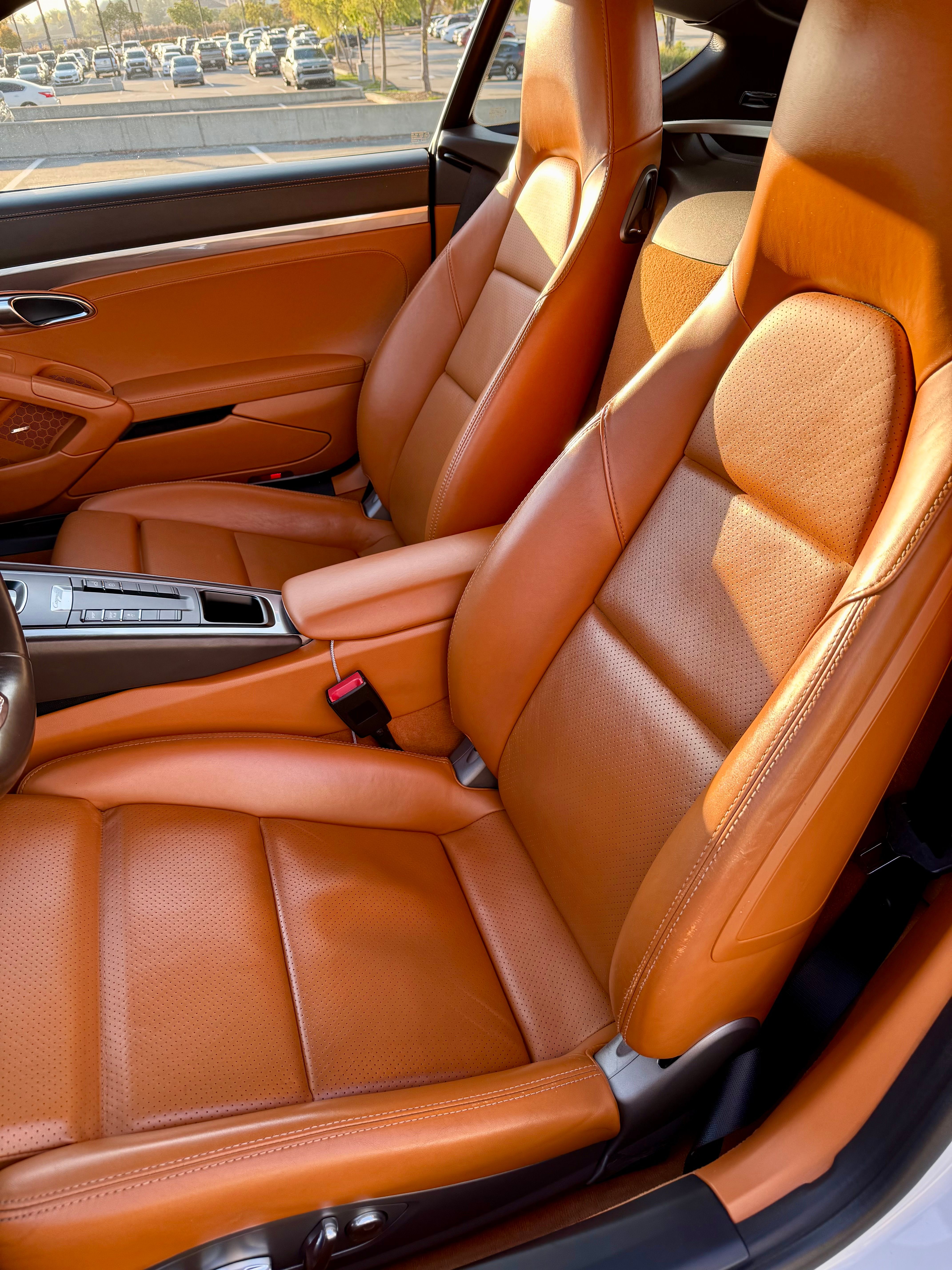Used 2014 Porsche Cayman RWD image 13