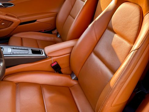 Used 2014 Porsche Cayman image 13