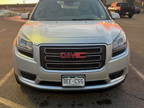 Used 2015 GMC Acadia SLT w/ Technology Package image 10