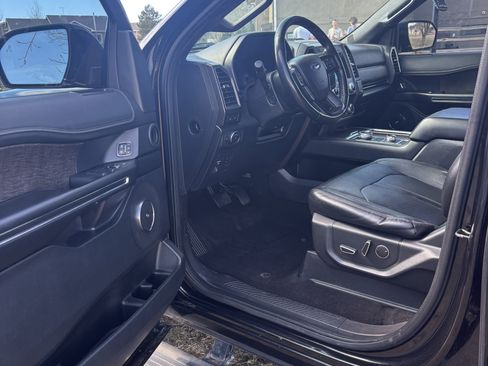 Used 2019 Ford Expedition Max Limited w/ Equipment Group 301A image 9