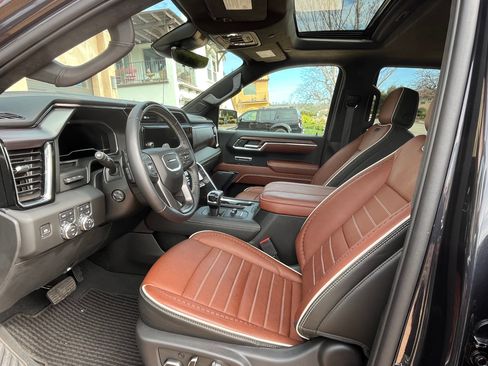 Used 2024 GMC Sierra 1500 Denali Ultimate image 5