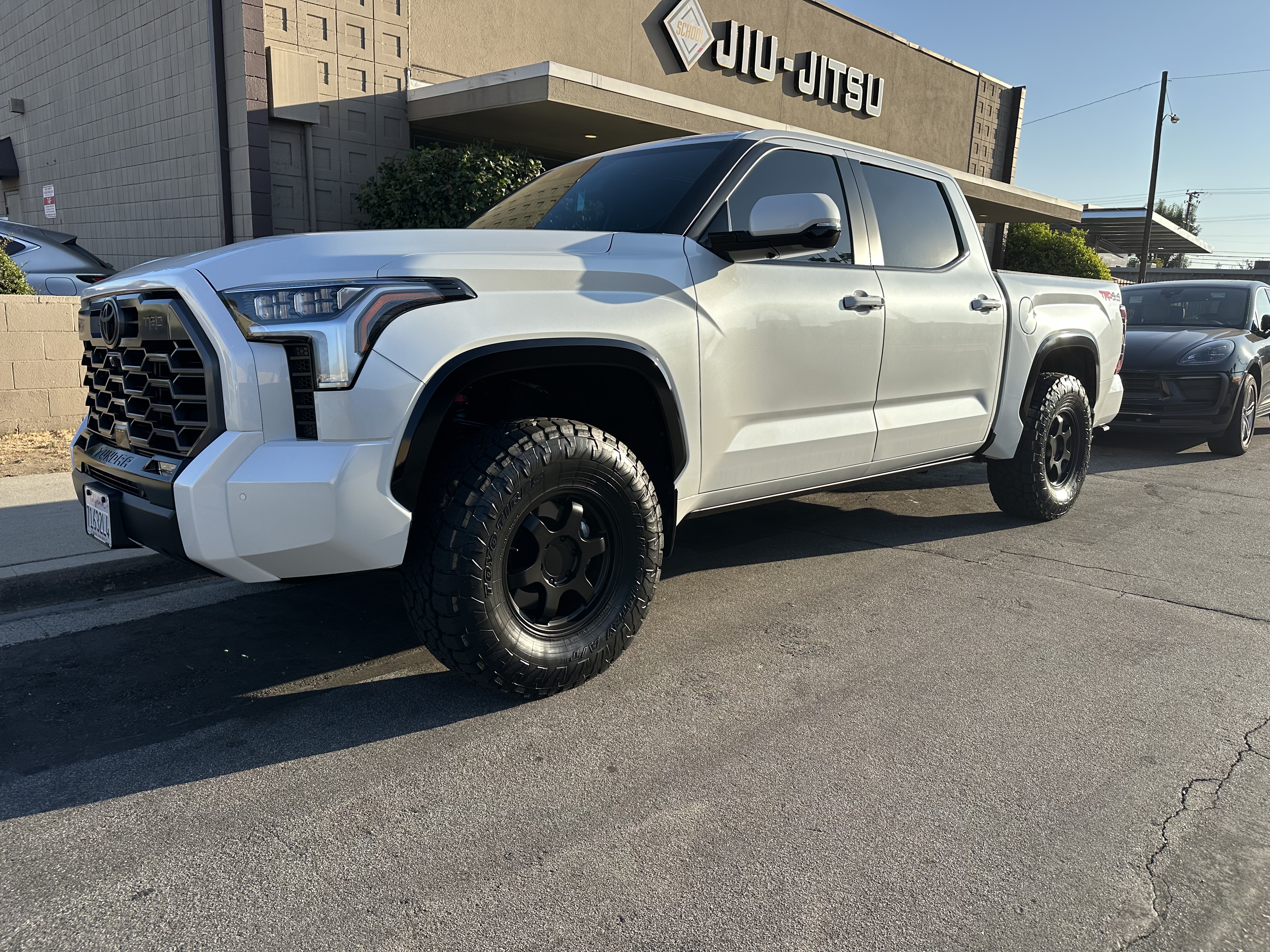 Used 2026 Toyota Tundra Platinum w/ TRD Off-Road Package AWD/4WD image 1