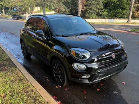 Used 2018 FIAT 500X Trekking image 2