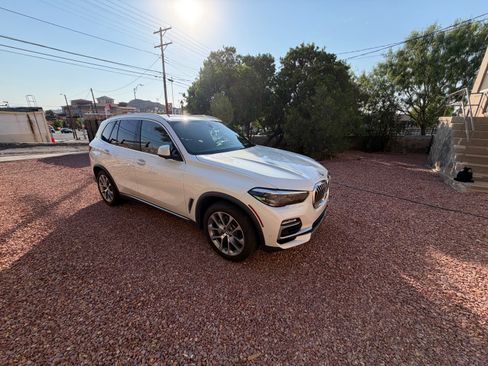 Used 2019 BMW X5 xDrive40i w/ Premium Package AWD/4WD image 18
