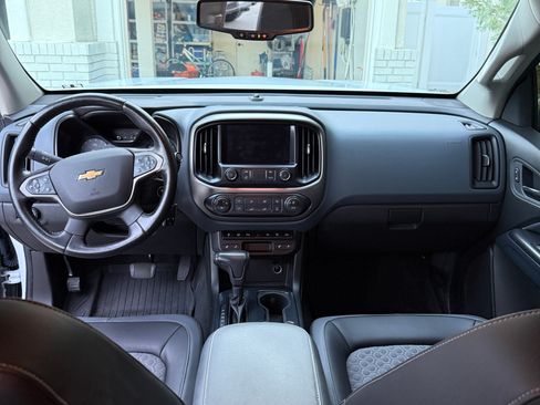 Used 2021 Chevrolet Colorado Z71 w/ Safety Package image 25