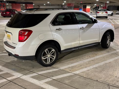 Used 2016 Chevrolet Equinox LTZ w/ Enhanced Convenience Package image 5