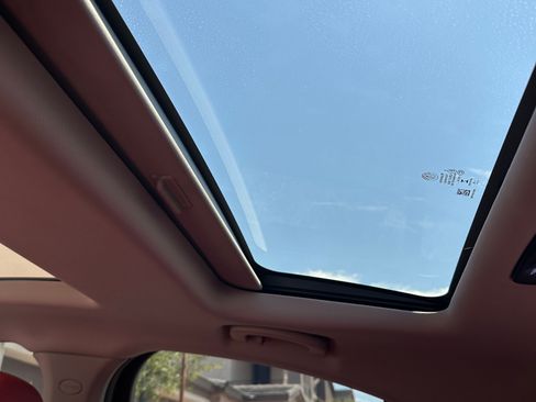 Used 2019 Alfa Romeo Giulia AWD w/ Quick Order Package 22J Sport image 10