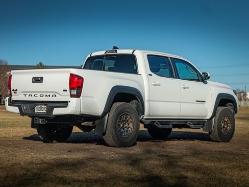 Used 2023 Toyota Tacoma 4x4 Double Cab image 11