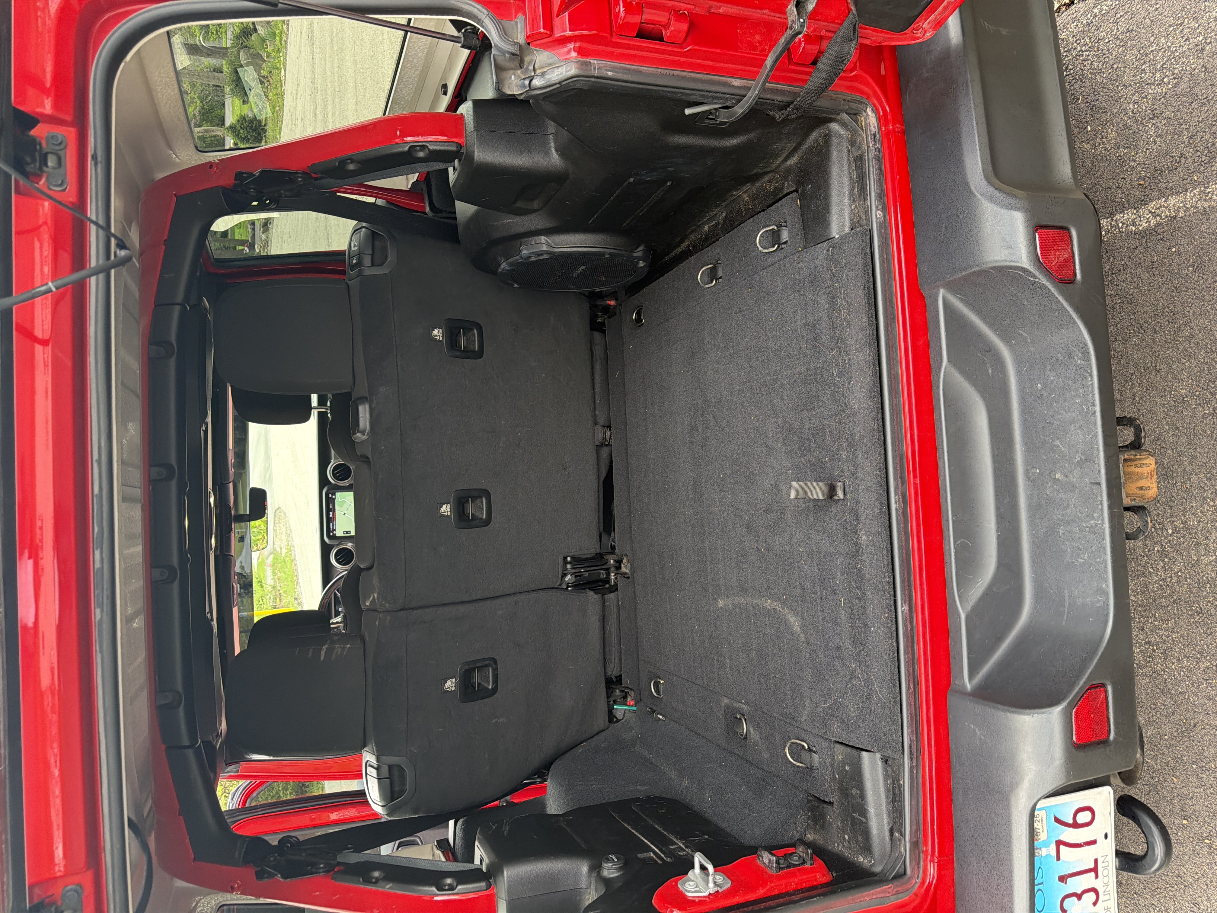 Used 2021 Jeep Wrangler Unlimited Sahara w/ Uconnect 4C Nav & Sound Group AWD/4WD image 15