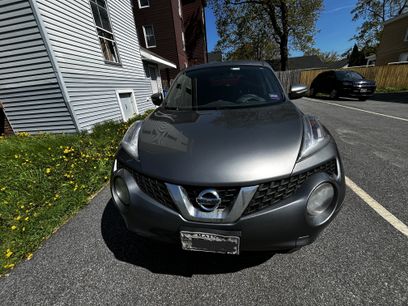 Used 2015 Nissan Juke SV w/ Cold Weather Package