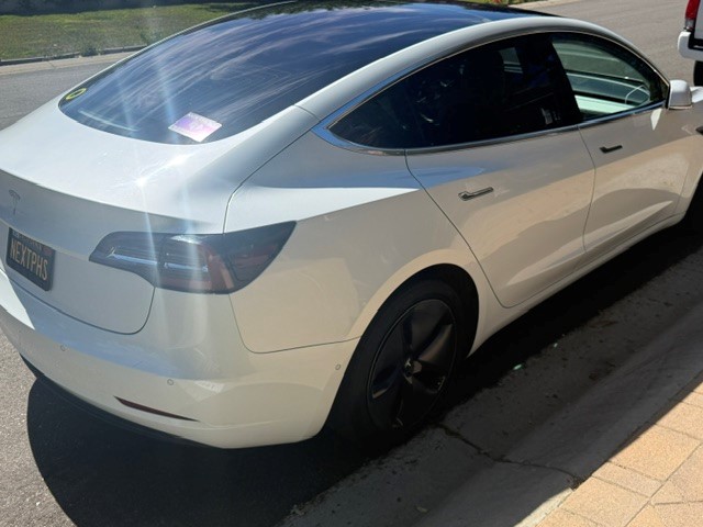 Used 2018 Tesla Model 3 Mid Range RWD image 6
