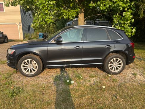 Used 2014 Audi Q5 2.0T Premium Plus w/ Premium Plus Package AWD/4WD image 2