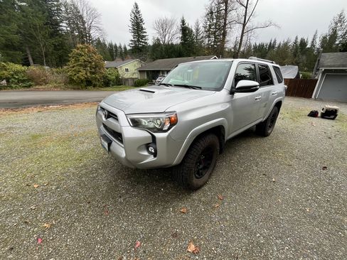 Used 2021 Toyota 4Runner TRD Off-Road Premium w/ Moonroof Package image 6