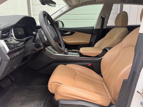 Used 2023 Audi Q8 Prestige AWD/4WD image 12