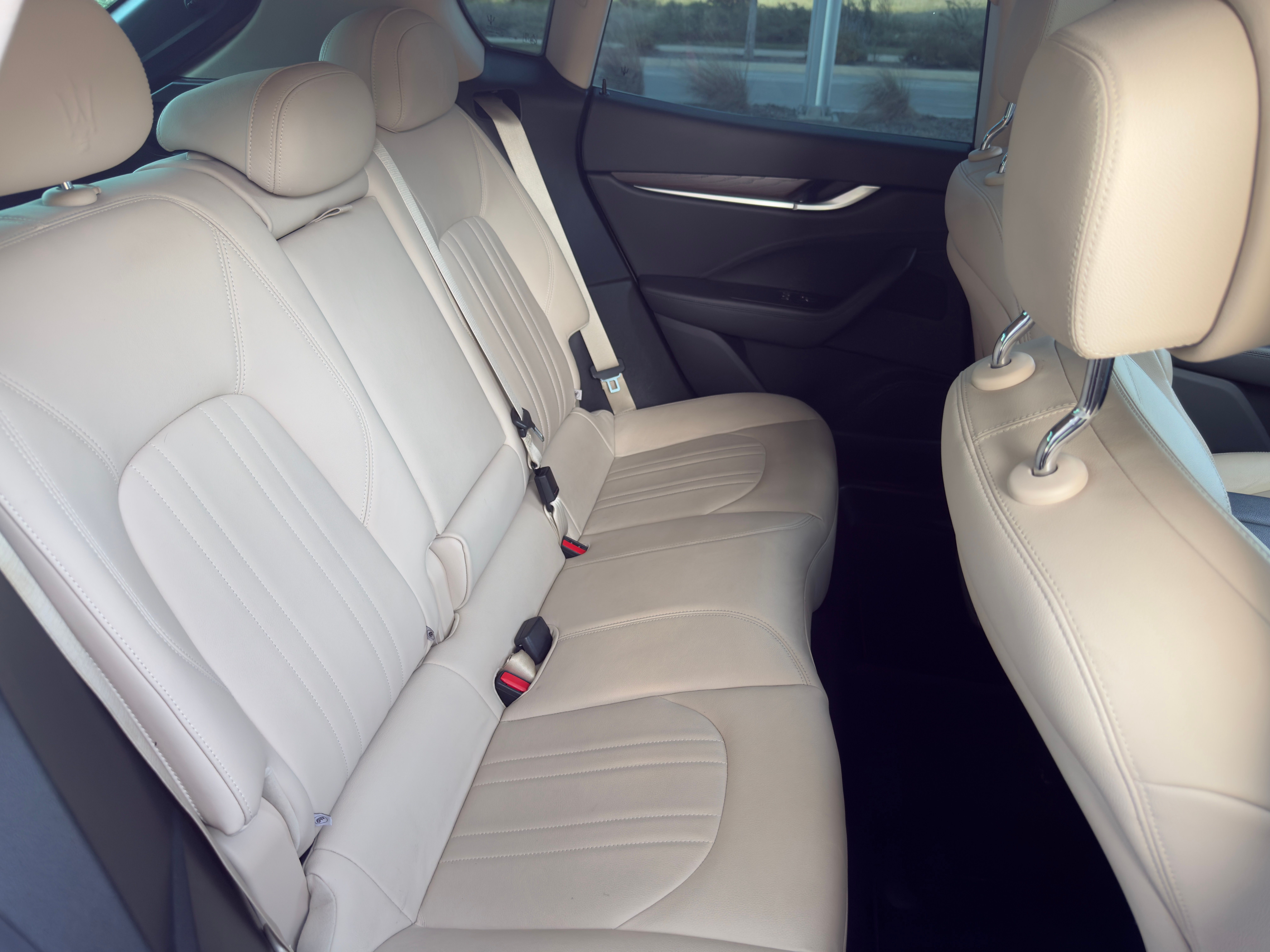 Used 2018 Maserati Levante AWD/4WD image 14