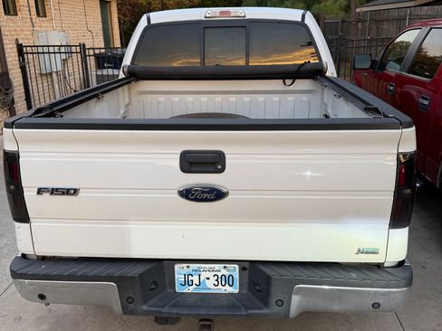 Used 2010 Ford F150 XLT image 4