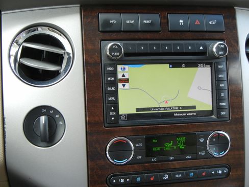 Used 2011 Ford Expedition XLT w/ 203A Rapid Spec Order Code image 14