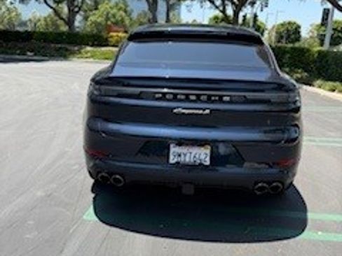 Used 2024 Porsche Cayenne S image 4
