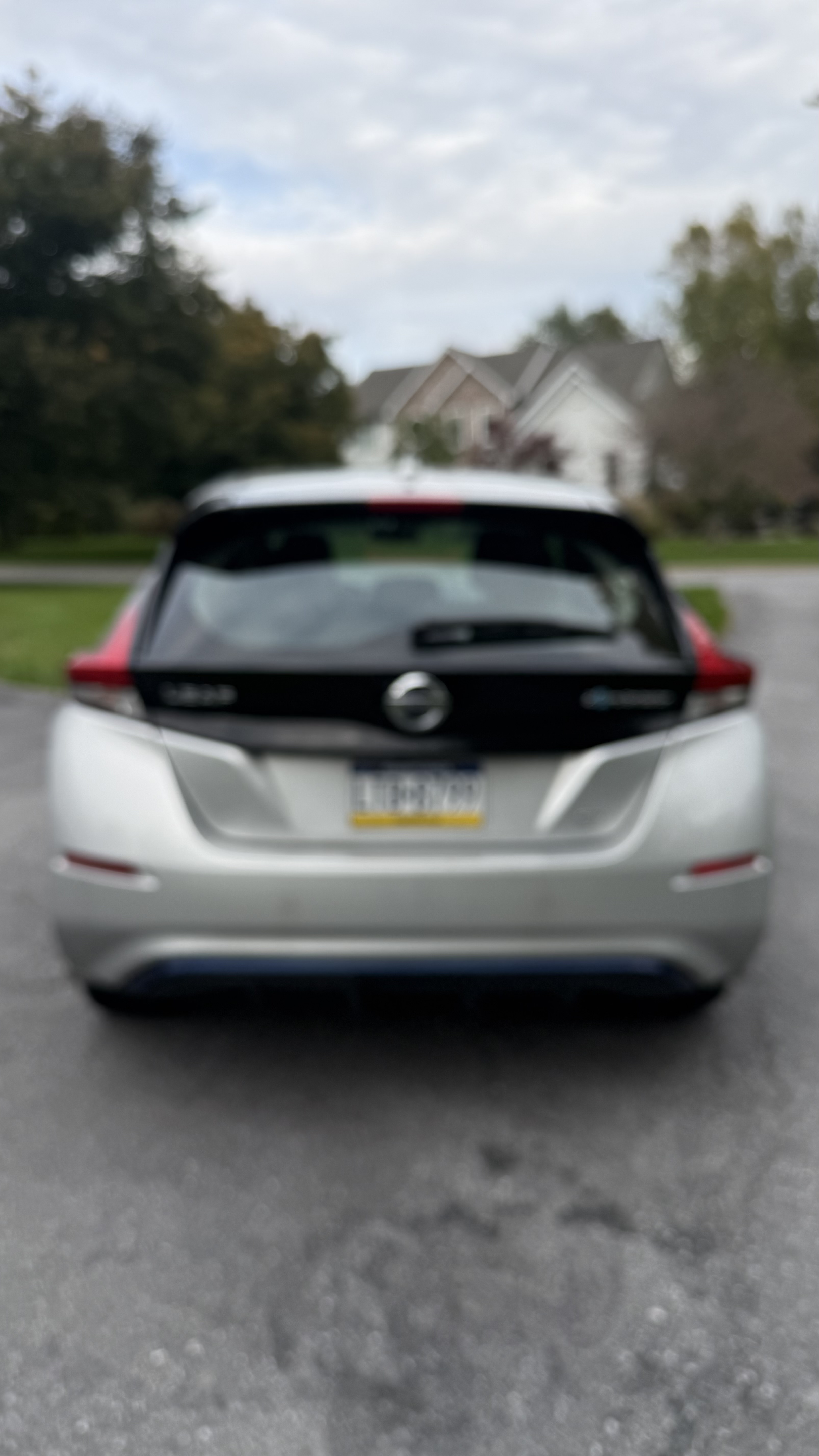 Used 2022 Nissan Leaf SV FWD image 5