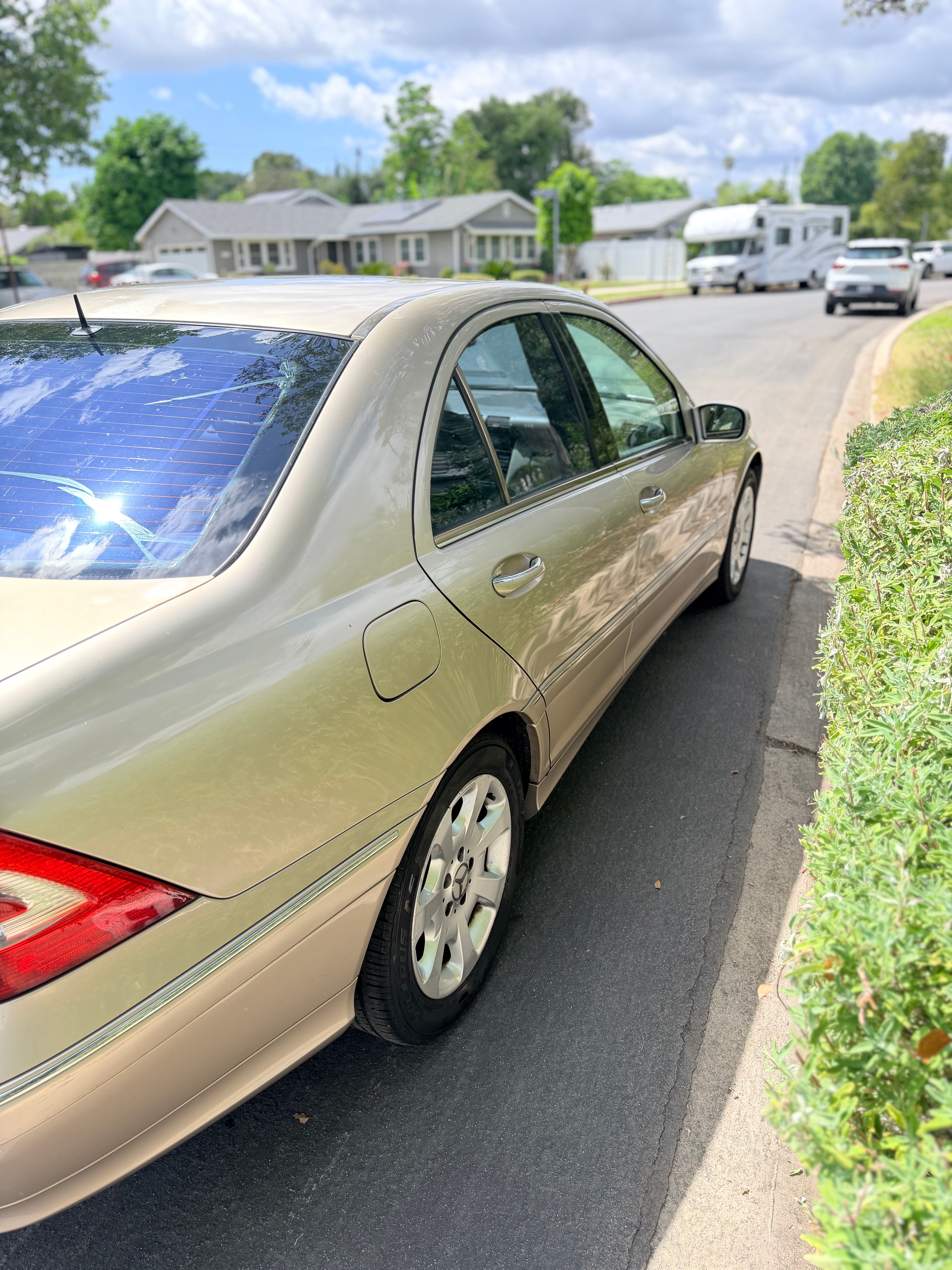 Used 2005 Mercedes-Benz C 240 Sedan image 5