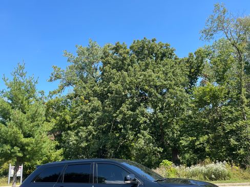 Used 2018 Jeep Grand Cherokee SRT image 2