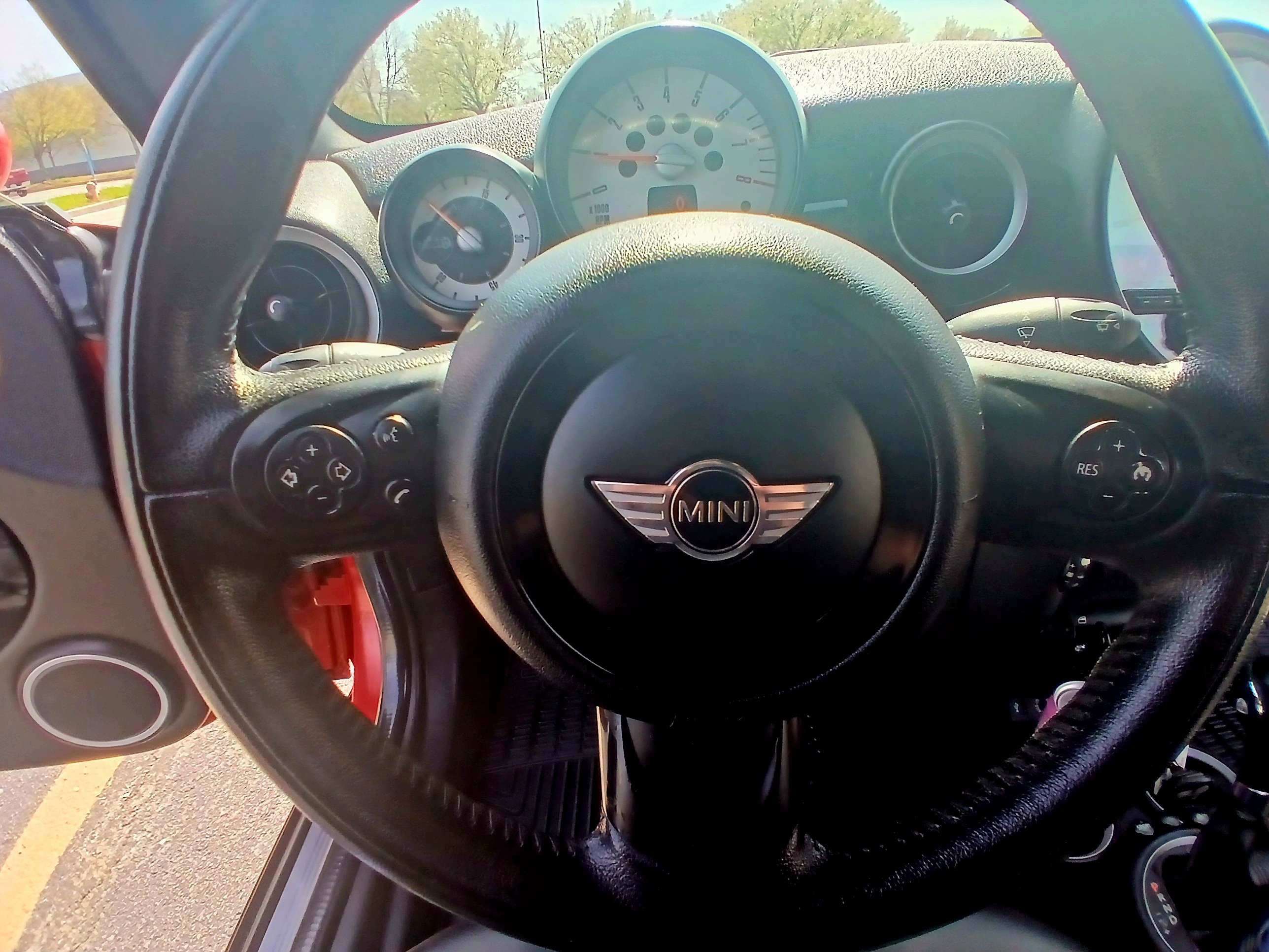 Used 2013 MINI Cooper Roadster FWD image 19
