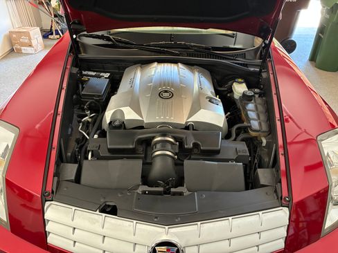Used 2005 Cadillac XLR RWD image 9