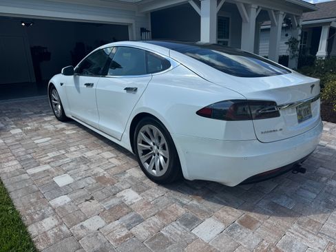 Used 2016 Tesla Model S 90D AWD/4WD image 10
