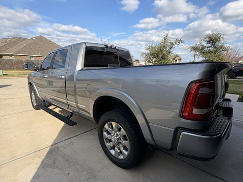 Used 2019 RAM 3500 Limited image 6