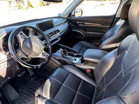 Used 2022 Kia Telluride SX w/ Nightfall Edition Package image 10