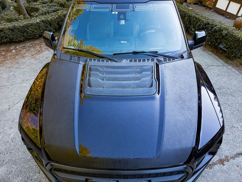 Used 2017 Ford F150 Raptor w/ Equipment Group 802A Luxury image 4