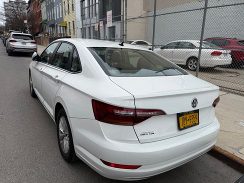 Used 2019 Volkswagen Jetta S w/ Driver Assistance Package image 1