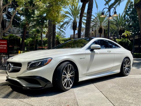 Used 2015 Mercedes-Benz S 63 AMG 4MATIC Coupe image 2