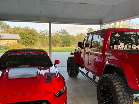 Used 2021 Jeep Gladiator Sport image 14