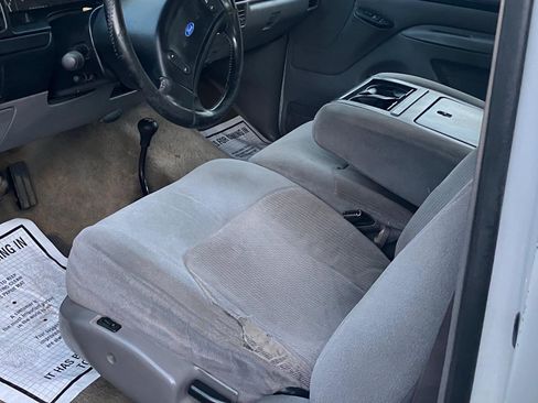 Used 1997 Ford F350 4x4 Crew Cab image 2