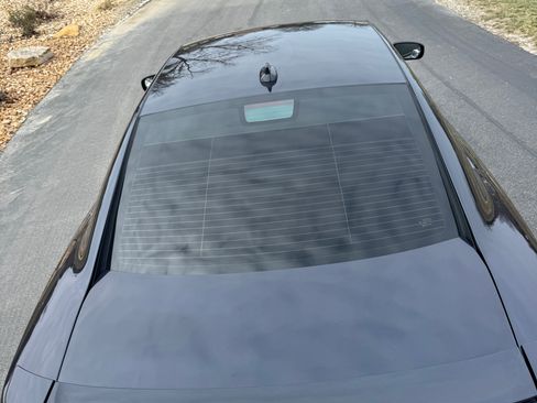 Used 2017 Dodge Charger SXT w/ AWD Plus Group image 9