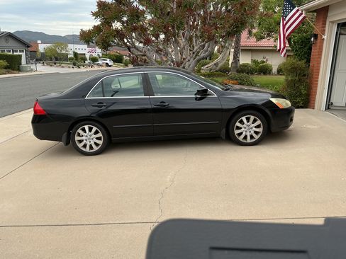 Used 2007 Honda Accord EX-L image 2